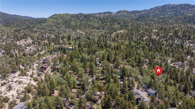33075 Blue Bird Lane, Running Springs, CA 92382