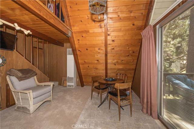 33075 Blue Bird Lane, Running Springs, CA 92382