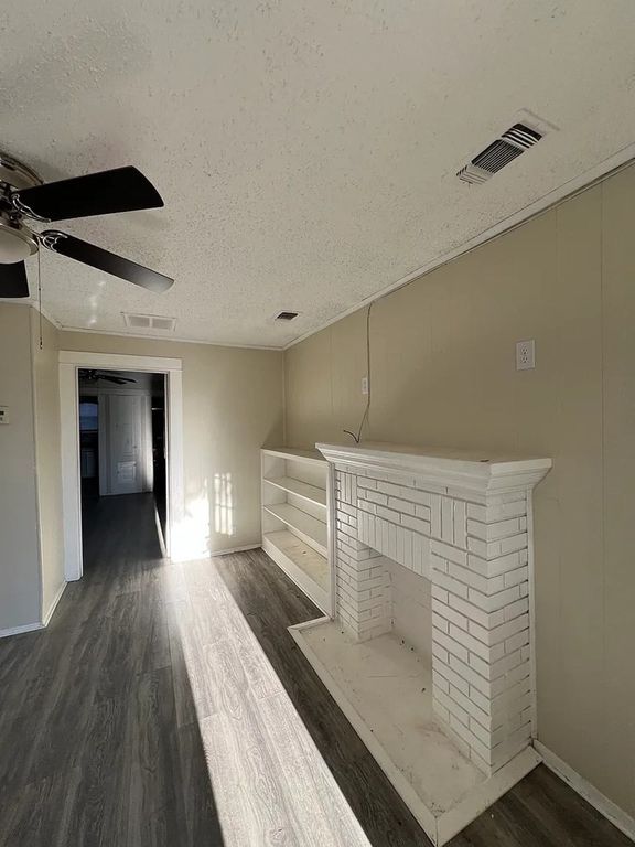 Image 4 of property listing at 110 N Harrison Street, San Angelo, TX 76901