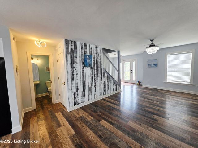 11315 Top Walnut Loop, Louisville, KY 40229