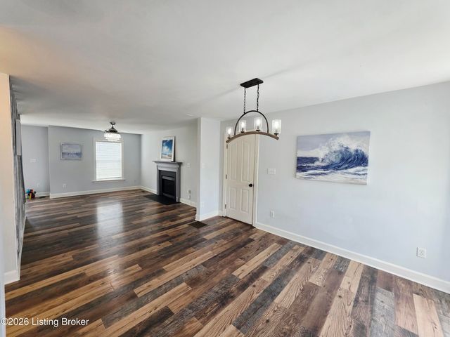 11315 Top Walnut Loop, Louisville, KY 40229