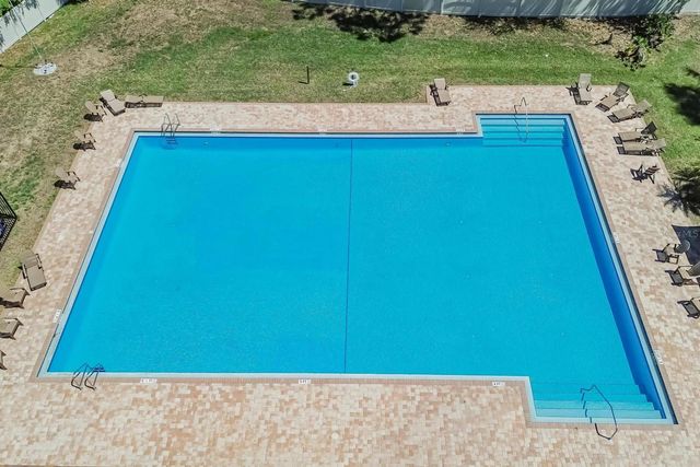 1633 HULETT DRIVE, Brandon, FL 33511