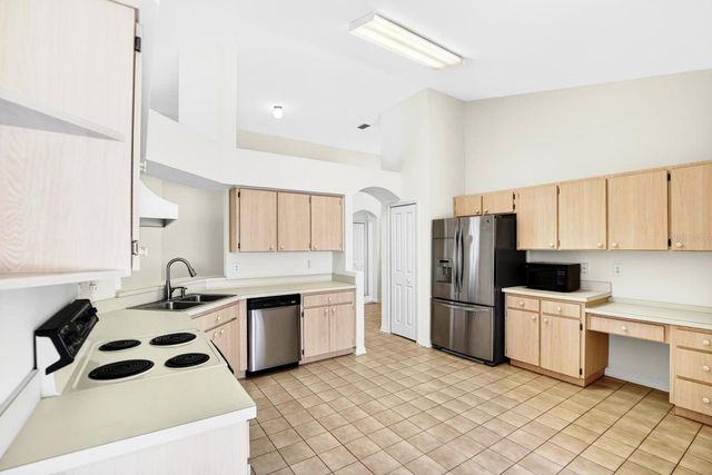 1633 HULETT DRIVE, Brandon, FL 33511