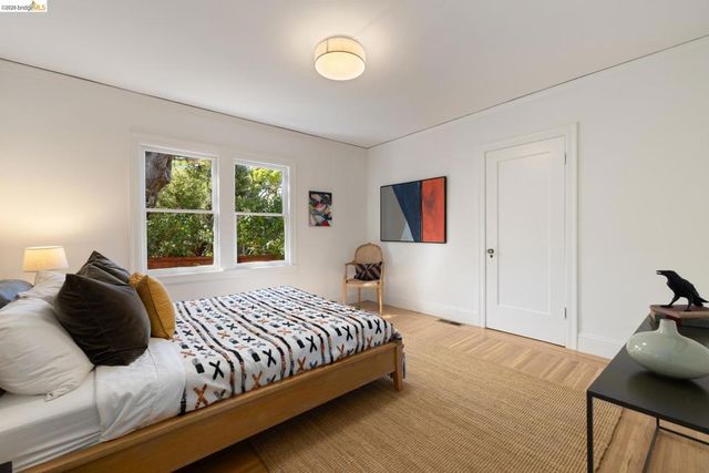 1668 San Lorenzo Ave, Berkeley, CA 94707