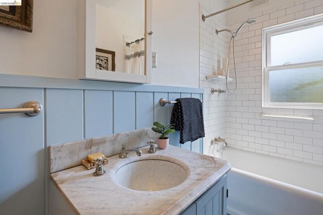 1668 San Lorenzo Ave, Berkeley, CA 94707
