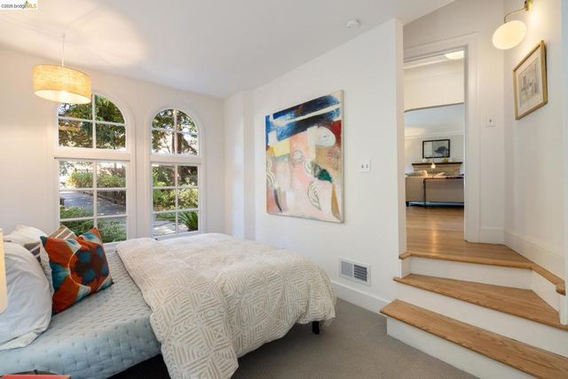 1668 San Lorenzo Ave, Berkeley, CA 94707