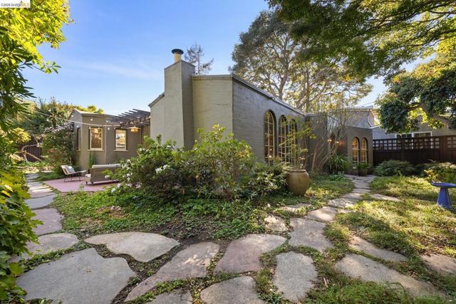 1668 San Lorenzo Ave, Berkeley, CA 94707