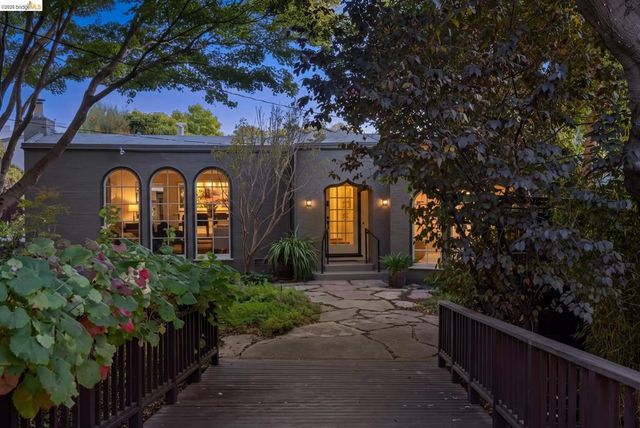 1668 San Lorenzo Ave, Berkeley, CA 94707