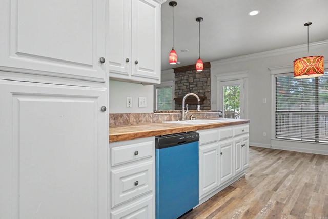 15420 Taylor Loop, Little Rock, AR 72223