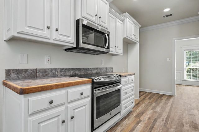 15420 Taylor Loop, Little Rock, AR 72223