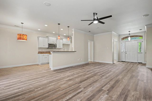 15420 Taylor Loop, Little Rock, AR 72223