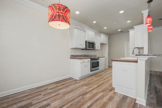 15420 Taylor Loop, Little Rock, AR 72223