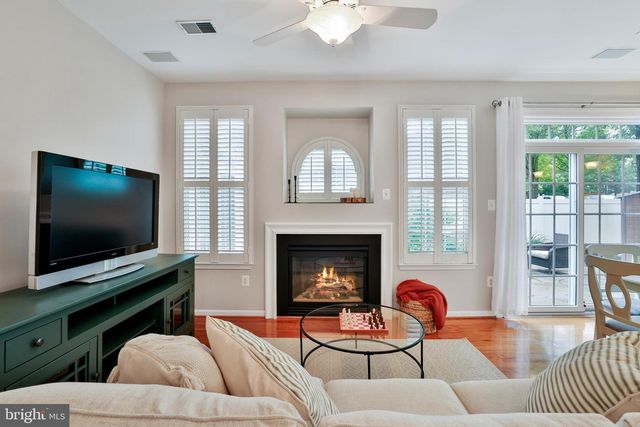 20464 WALSHEID TER, Ashburn, VA 20147