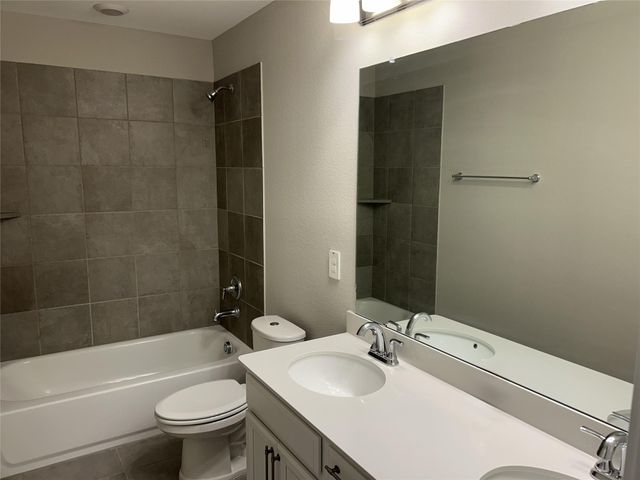 1314 Eagle Pass Drive, Rosharon, TX 77583