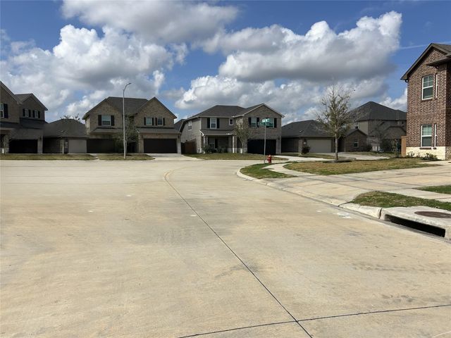 1314 Eagle Pass Drive, Rosharon, TX 77583