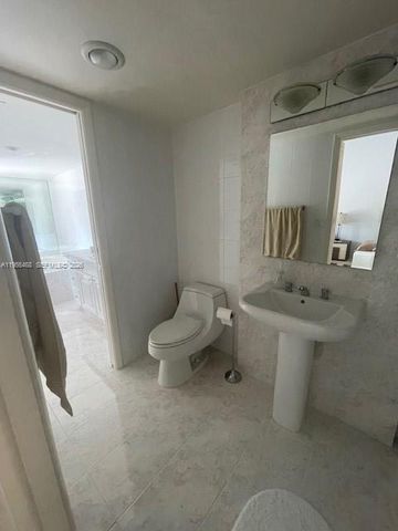 20408 NE 34th Court 21, Aventura, FL 33180