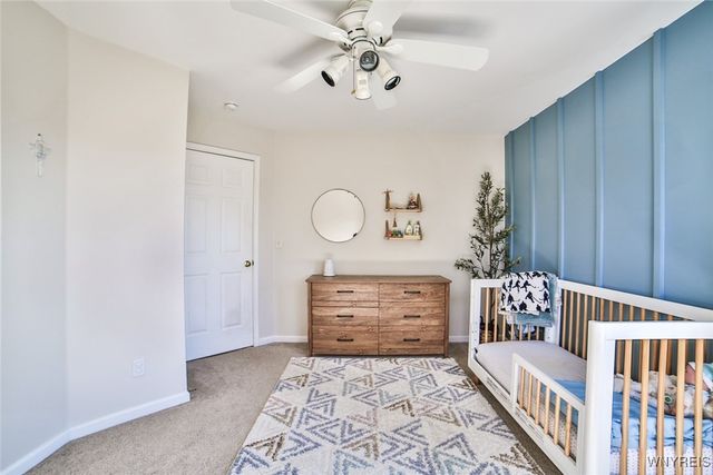 17 Creekwood Drive, Lancaster, NY 14086