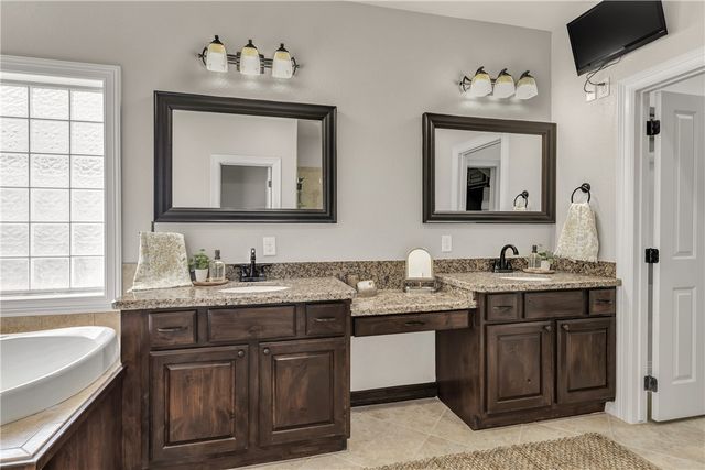 8403 Justin Avenue, College Station, TX 77845