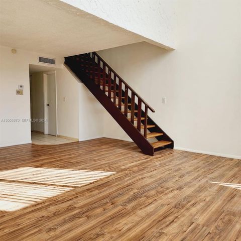 18051 NW 68th Ave K202, Hialeah, FL 33015