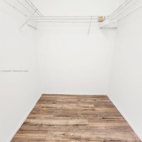 18051 NW 68th Ave K202, Hialeah, FL 33015