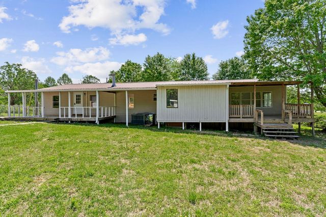 128 Meridian Dr, Smithville, TN 37166