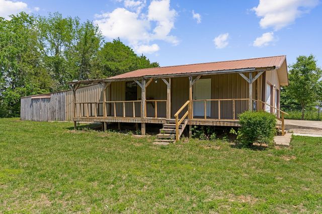 128 Meridian Dr, Smithville, TN 37166