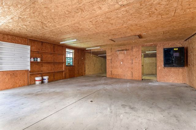128 Meridian Dr, Smithville, TN 37166