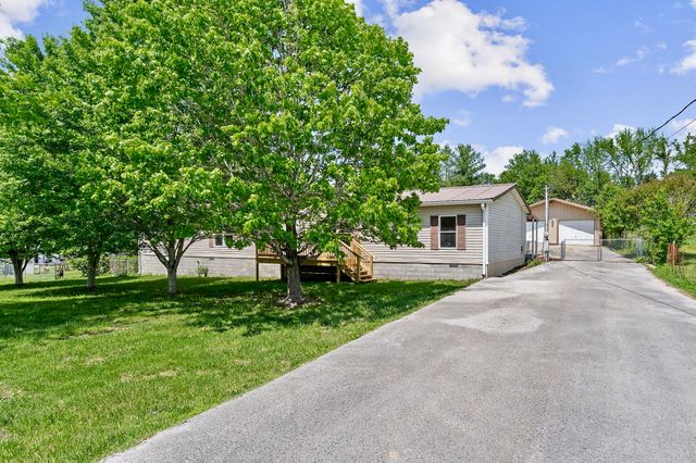 128 Meridian Dr, Smithville, TN 37166