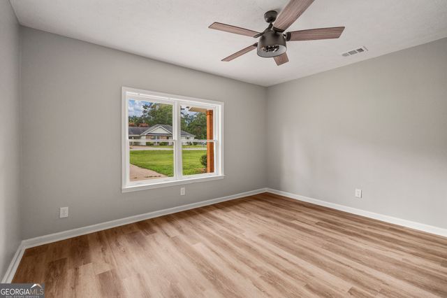 2906 KENT Drive, Phenix City, AL 36870