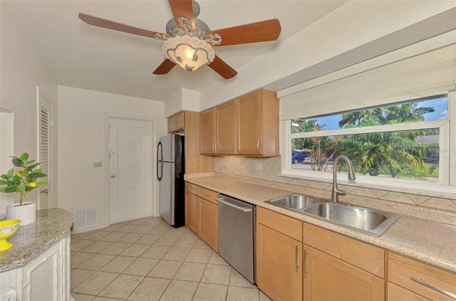 3078 SPENCER LANE, Sarasota, FL 34239