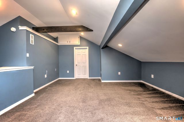 55 Dowd Avenue 22, Canton, CT 06019