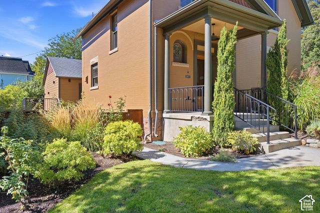 189 N R ST, Salt Lake City, UT 84103