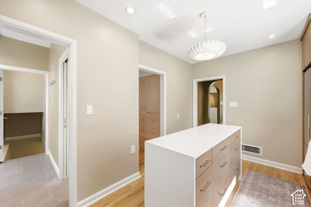 189 N R ST, Salt Lake City, UT 84103