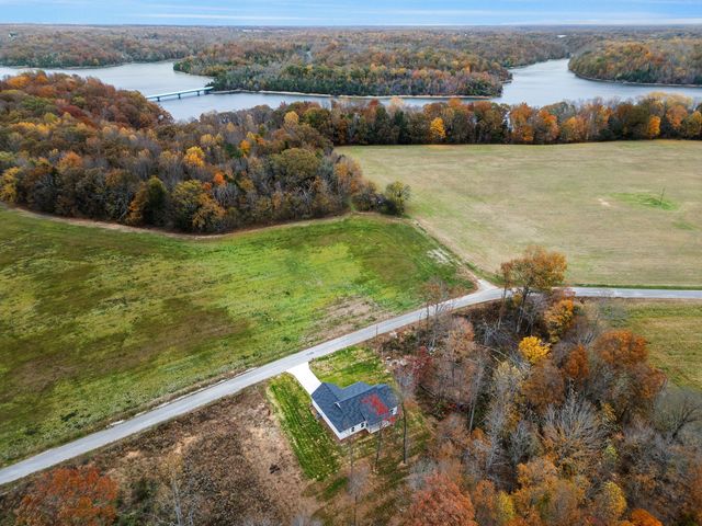 482 Boswell Rd, Winchester, TN 37398