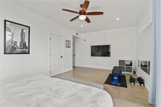 2263 Fox Hills Drive 203, Los Angeles, CA 90064
