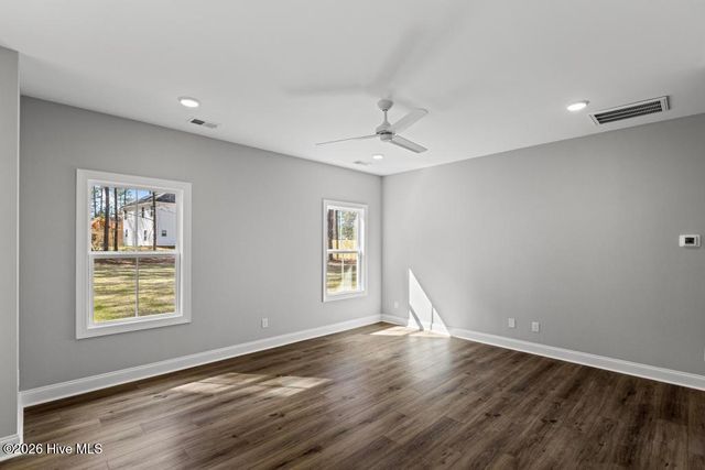 2080 Page Road, Burgaw, NC 28425