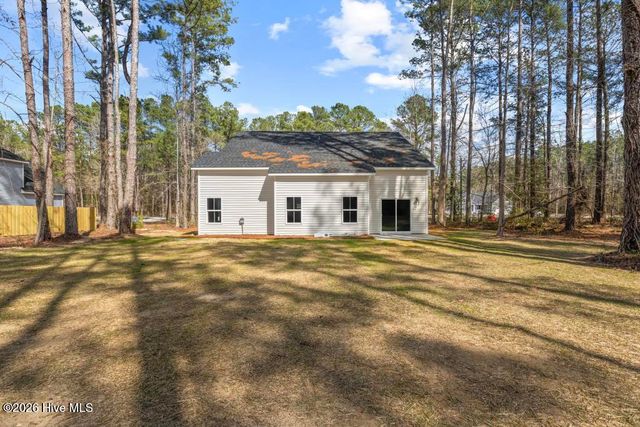 2080 Page Road, Burgaw, NC 28425