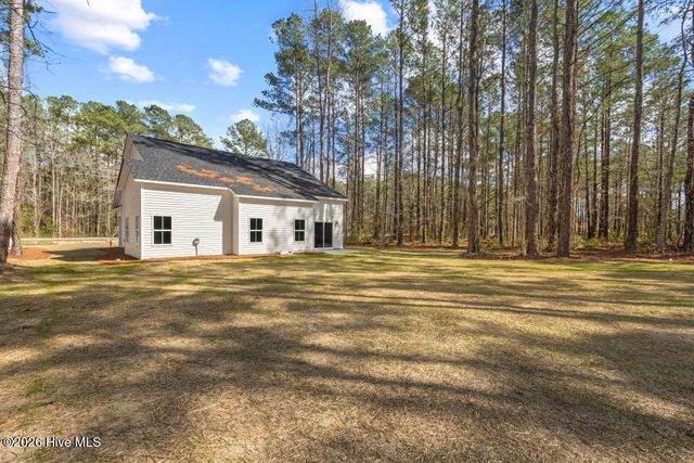 2080 Page Road, Burgaw, NC 28425