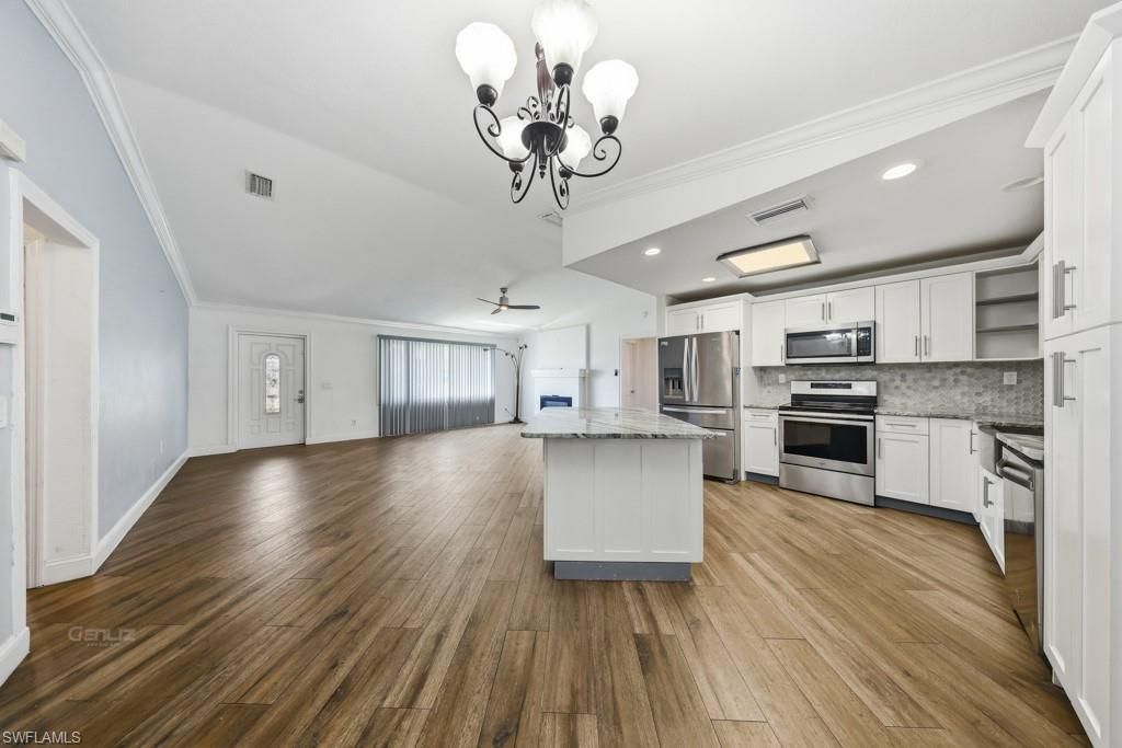 Image 13 of property listing at 21 SW Trafalgar PKWY, Cape Coral, FL 33991