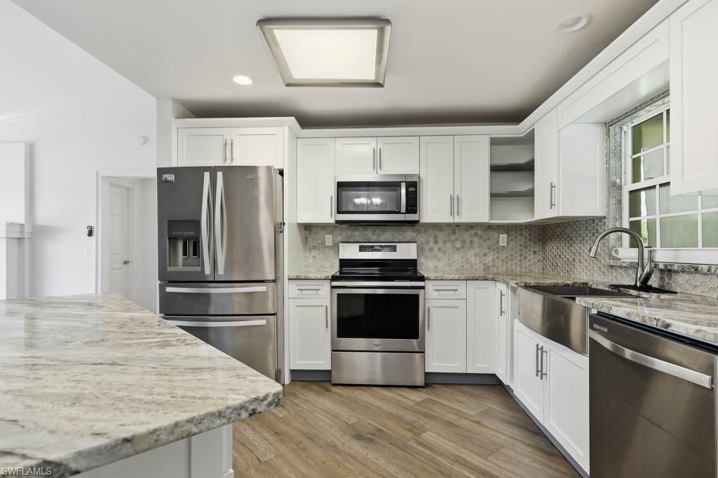 Image 15 of property listing at 21 SW Trafalgar PKWY, Cape Coral, FL 33991