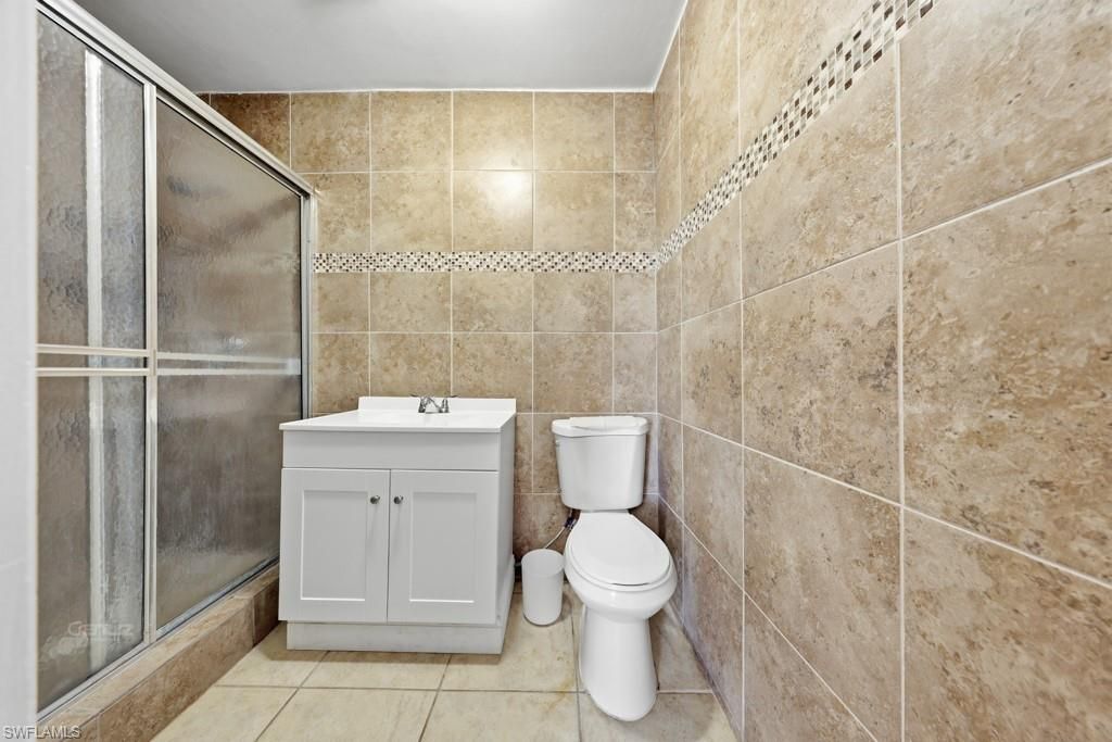 Image 30 of property listing at 21 SW Trafalgar PKWY, Cape Coral, FL 33991