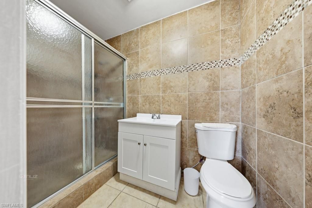 Image 32 of property listing at 21 SW Trafalgar PKWY, Cape Coral, FL 33991