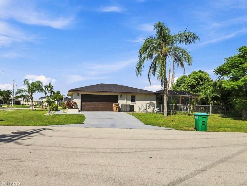21 SW Trafalgar PKWY, CAPE CORAL, FL 33991 — photo 5