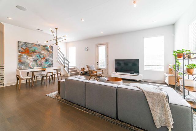 1084 Bryden Road, 9, Columbus, OH 43205