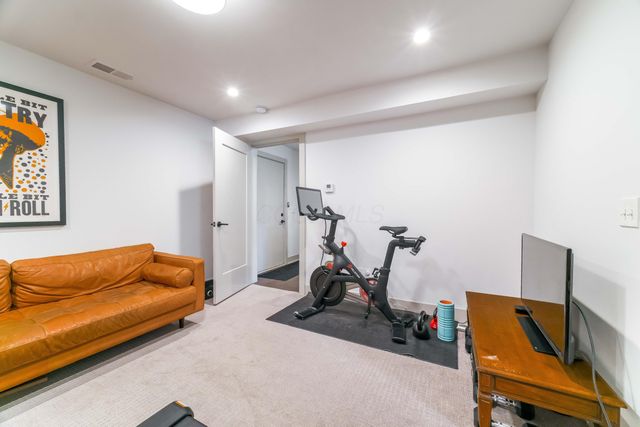 1084 Bryden Road, 9, Columbus, OH 43205