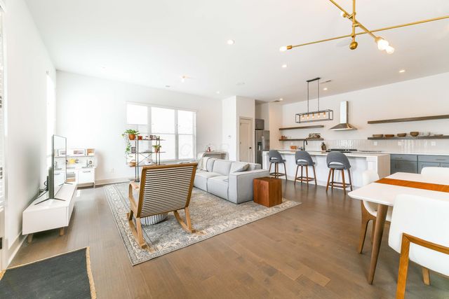 1084 Bryden Road, 9, Columbus, OH 43205