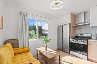 1095 Bonita Street B, Tustin, CA 92780