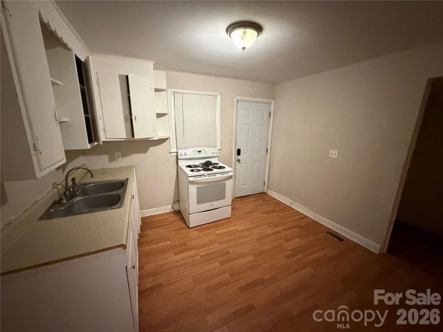 2558 Milton Avenue, Gastonia, NC 28052