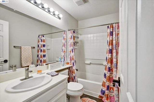 255 Wildrose Cmn 5, Livermore, CA 94551