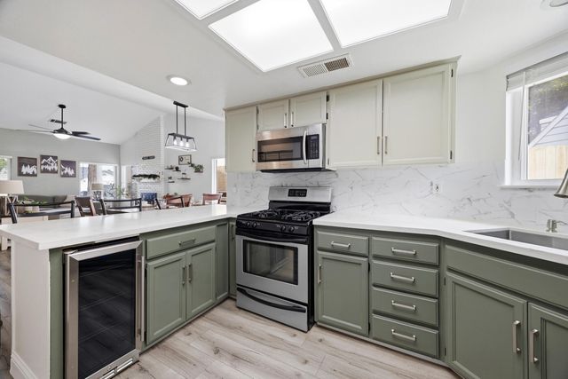 1136 N Atwood Street, Visalia, CA 93291